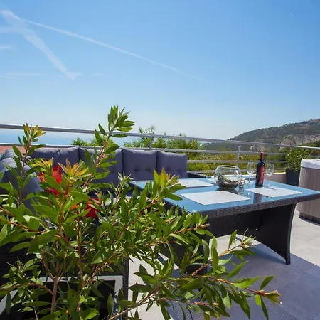 Ana Appartement Makarska